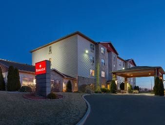 Hotel Ramada By Wyndham Sparta/at Speedway