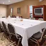 Ramada By Wyndham Sparta/At Speedway 